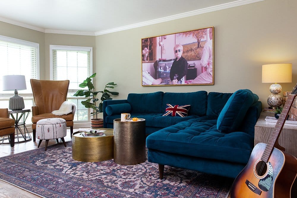 Before and After: A Family-Friendly Texas Living Room with a Teal Sofa by interior designer Lesley Myrick