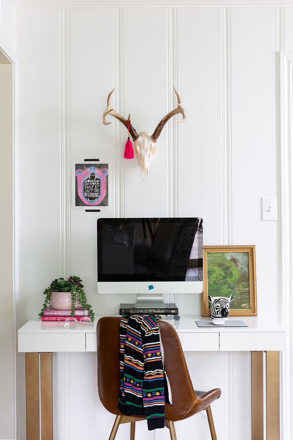 A kids' computer workspace