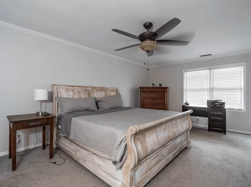 The "before" photo of an awesome master bedroom makeover