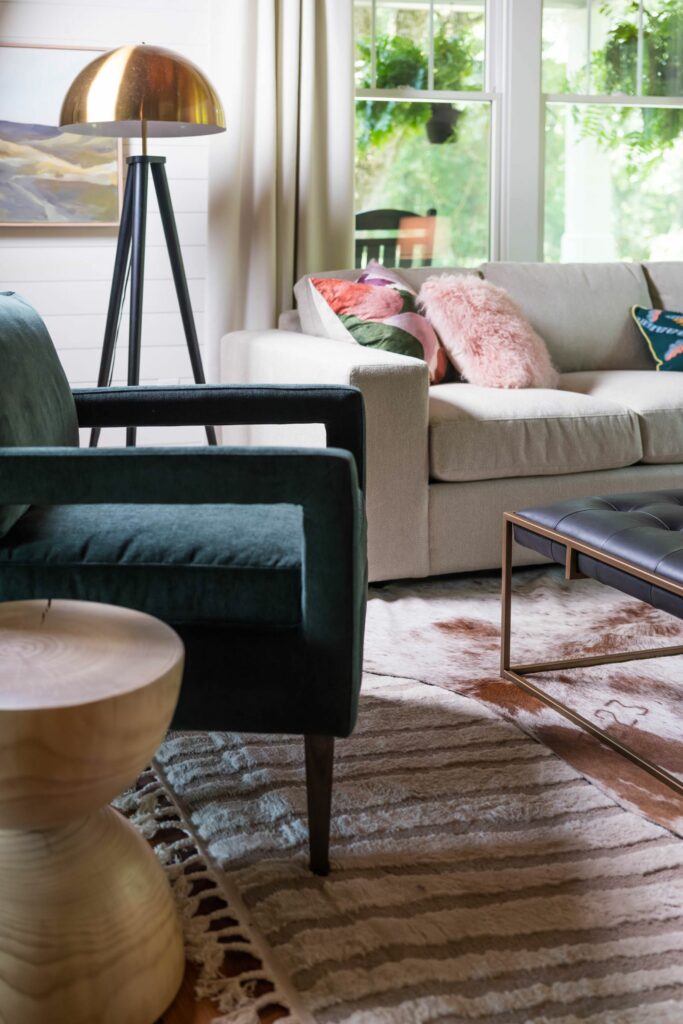 renovated-farmhouse-georgia-living-room-green-velvet-accent-chair