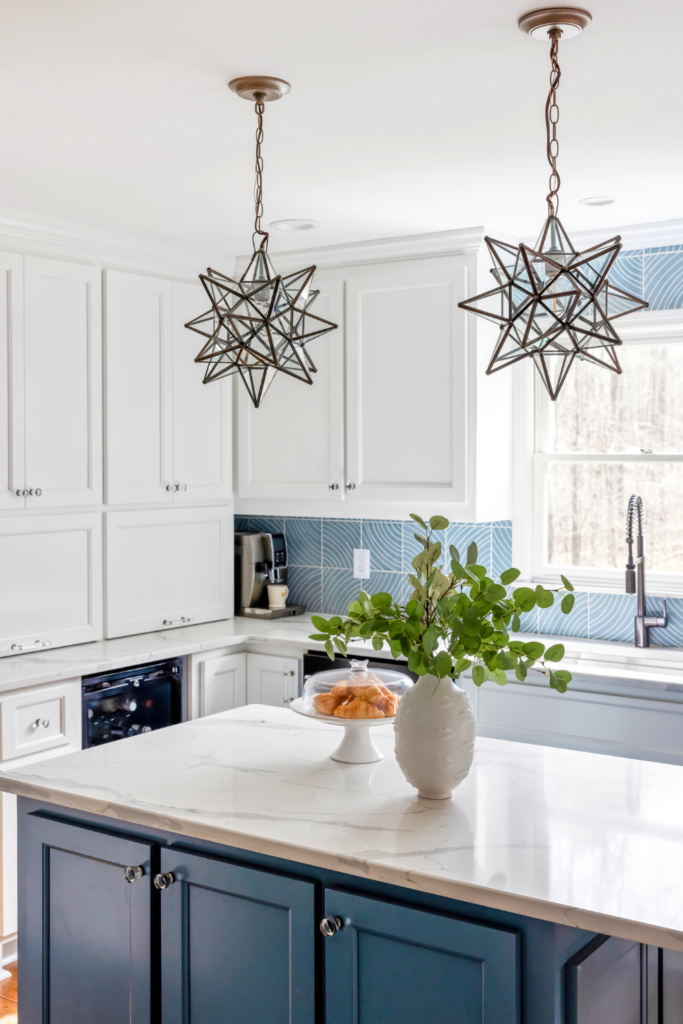 classic-blue-and-white-kitchen-by-atlanta-interior-designer-lesley-myrick