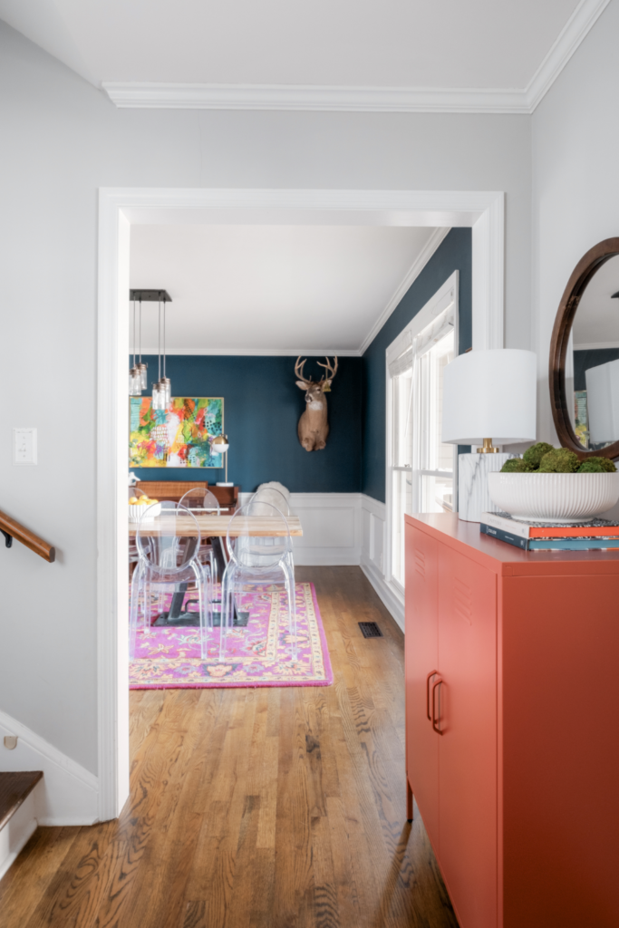 eclectic-entryway-and-dining-room